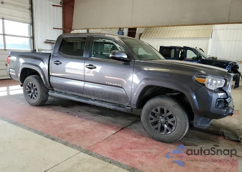 2023 Toyota Tacoma Double Cab z USA, uszkodzony, nr VIN 3TYCZ5AN9PT173473